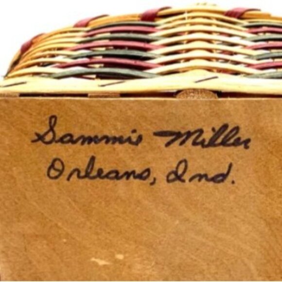 Amish Handwoven Reed & Oak Basket Handle 10x7x4 Signed Sammie Miller Collectible - Picture 7 of 7